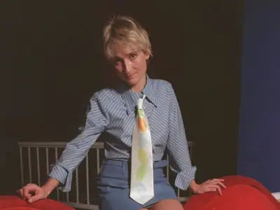 Jill Sobule, the singer-songwriter known for ‘I Kissed a Girl,’ has died in a fire