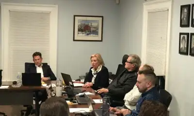 Long Grove trustees reach stalemate over QuikTrip proposal