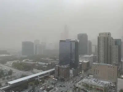 Rare dust storm that raced through Chicago area caused by strong winds from cluster of thunderstorms